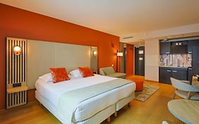 Seven Urban Suites Nantes Centre